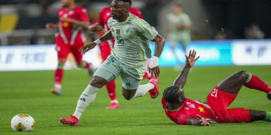 Mexico Powers Past Suriname 2-0, Books Gold Cup Quarterfinal Spot 